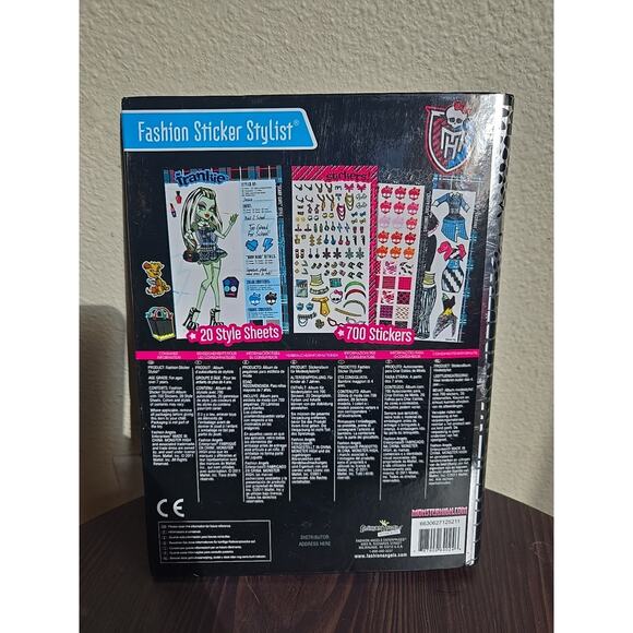 RARE HTF 1st Edition 2011 Monster High Fashion Sticker Stylist Activity Book - Picture 2 of 11